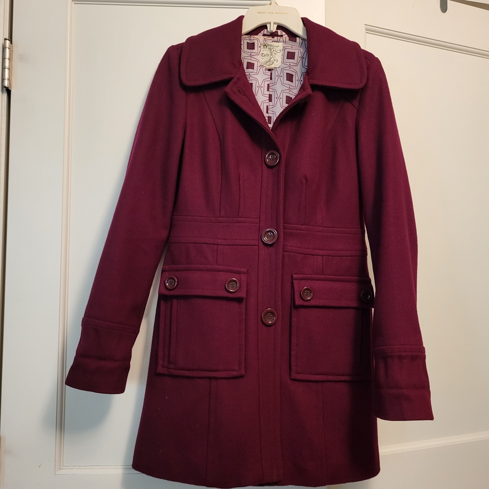 Tulle Women's Burgundy Coat